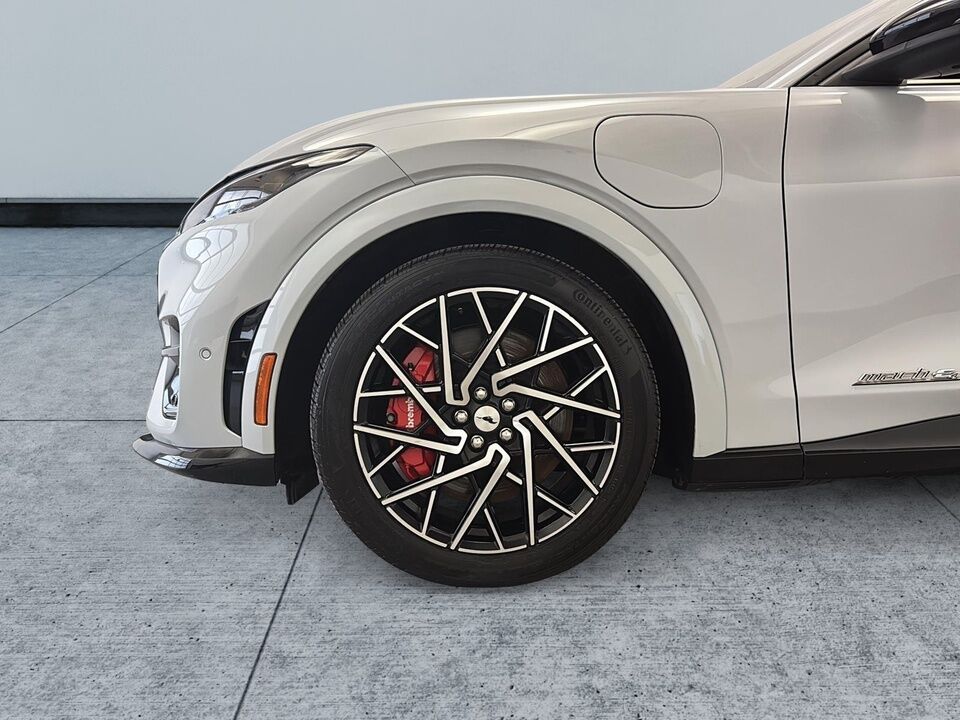 2022 Ford Mustang Mach-E  - Desmeules Chrysler