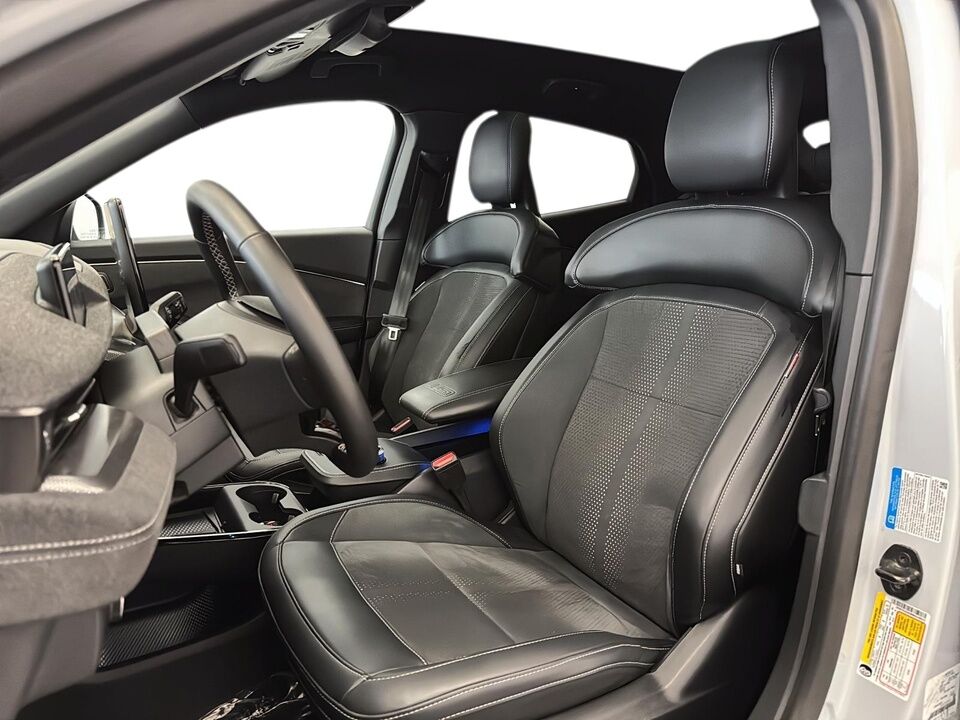 2022 Ford Mustang Mach-E  - Desmeules Chrysler