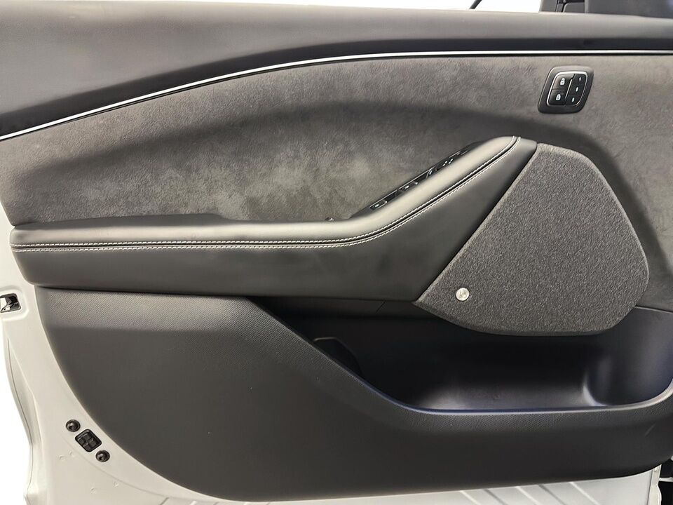 2022 Ford Mustang Mach-E  - Desmeules Chrysler