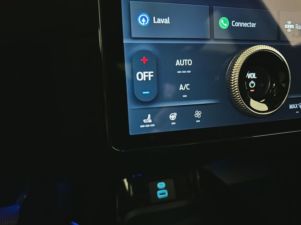 2022 Ford Mustang Mach-E  - Desmeules Chrysler