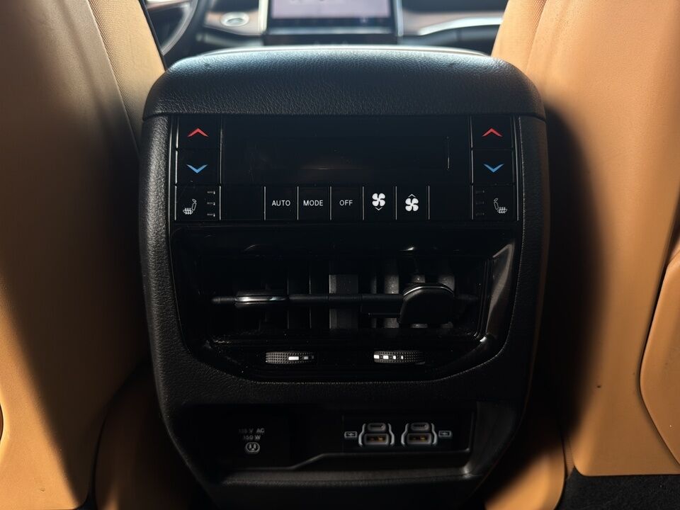 2022 Jeep Grand Cherokee  - Desmeules Chrysler