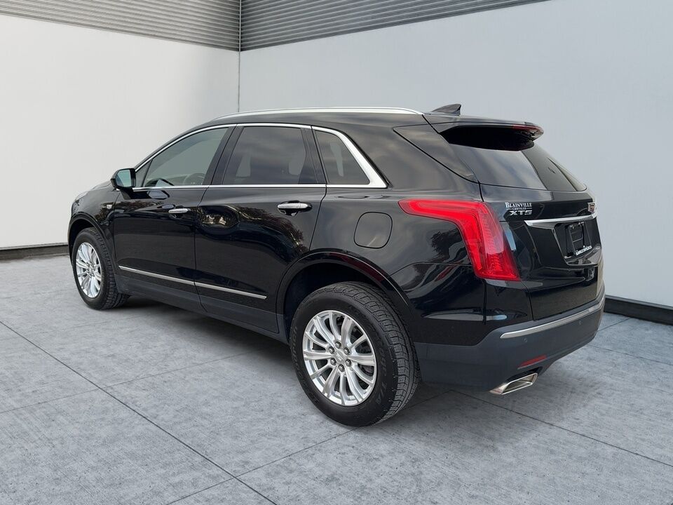 2017 Cadillac XT5  - Desmeules Chrysler