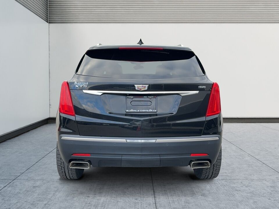 2017 Cadillac XT5  - Desmeules Chrysler