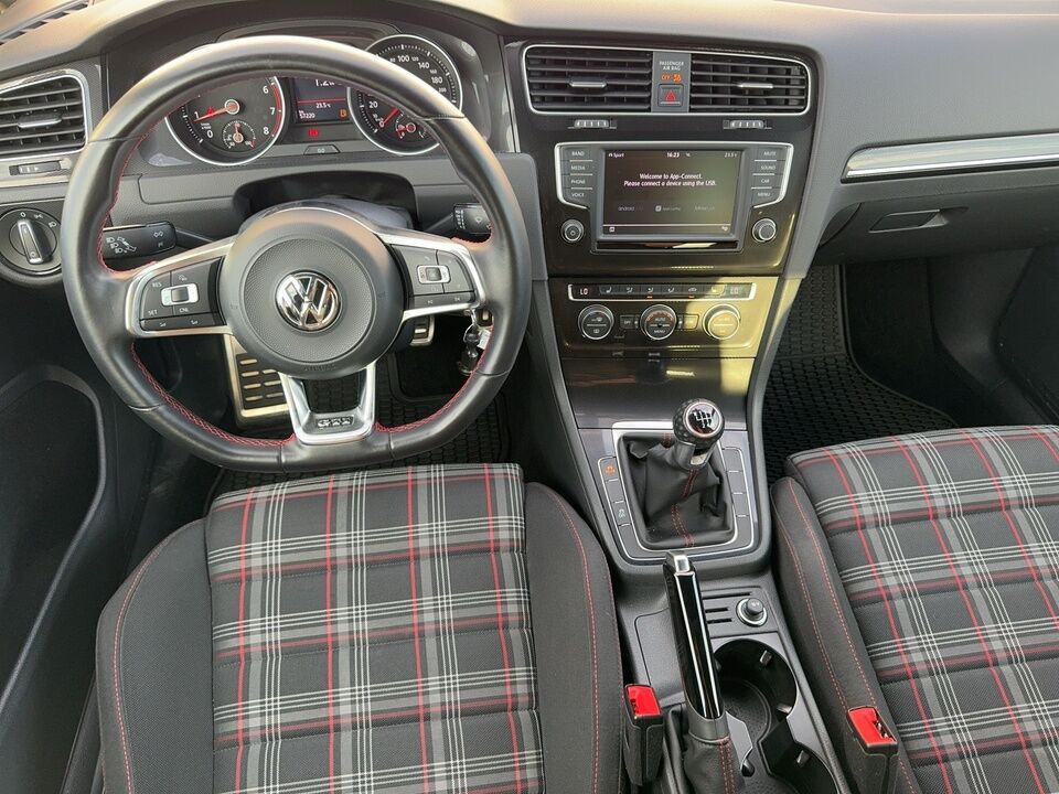 2017 Volkswagen Golf  - Blainville Chrysler