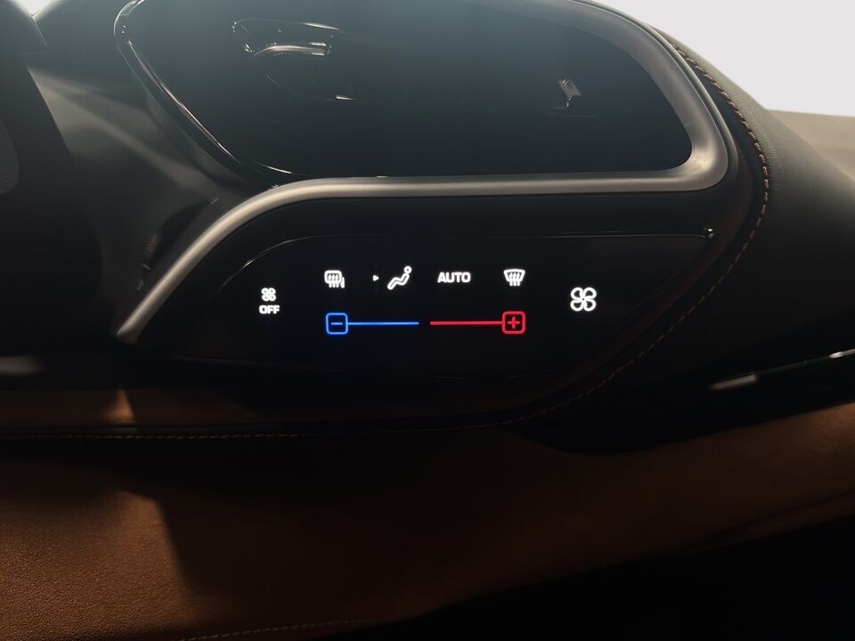 2024 Ferrari 296 GTB  - Desmeules Chrysler