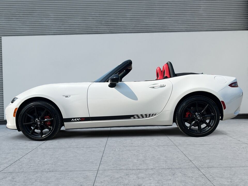 2022 Mazda MX-5 Miata  - Desmeules Chrysler