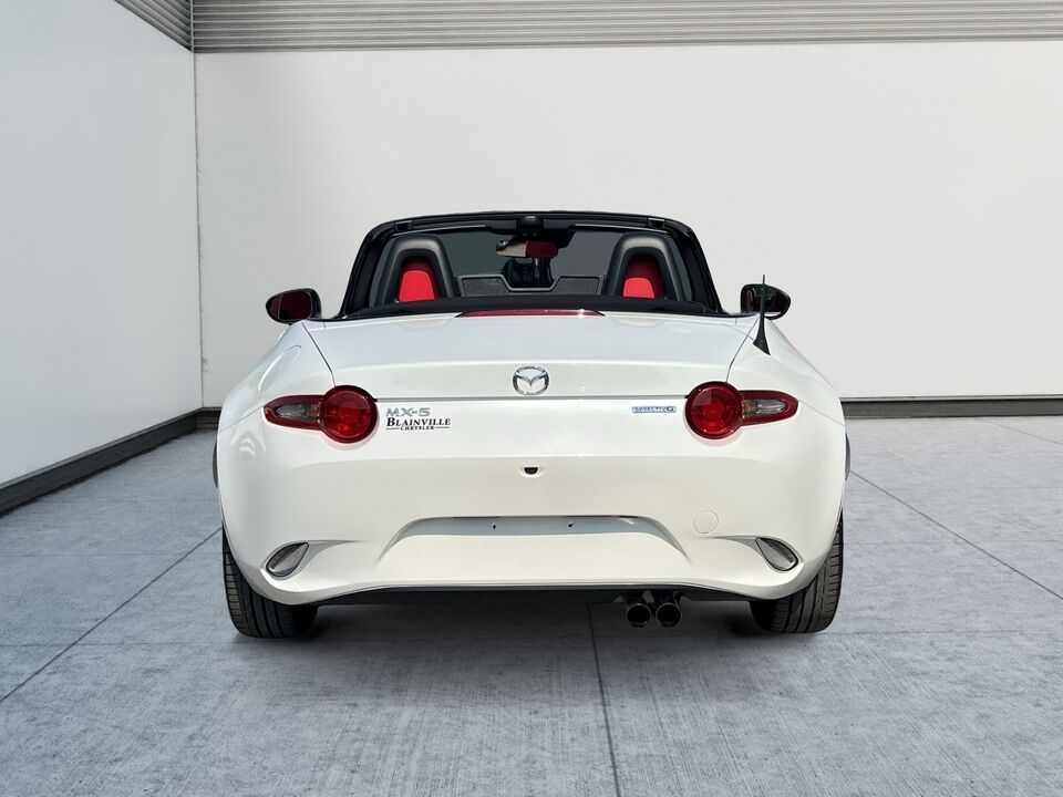 2022 Mazda MX-5 Miata  - Desmeules Chrysler