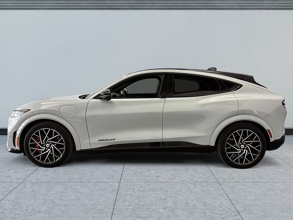 2022 Ford Mustang Mach-E  - Desmeules Chrysler