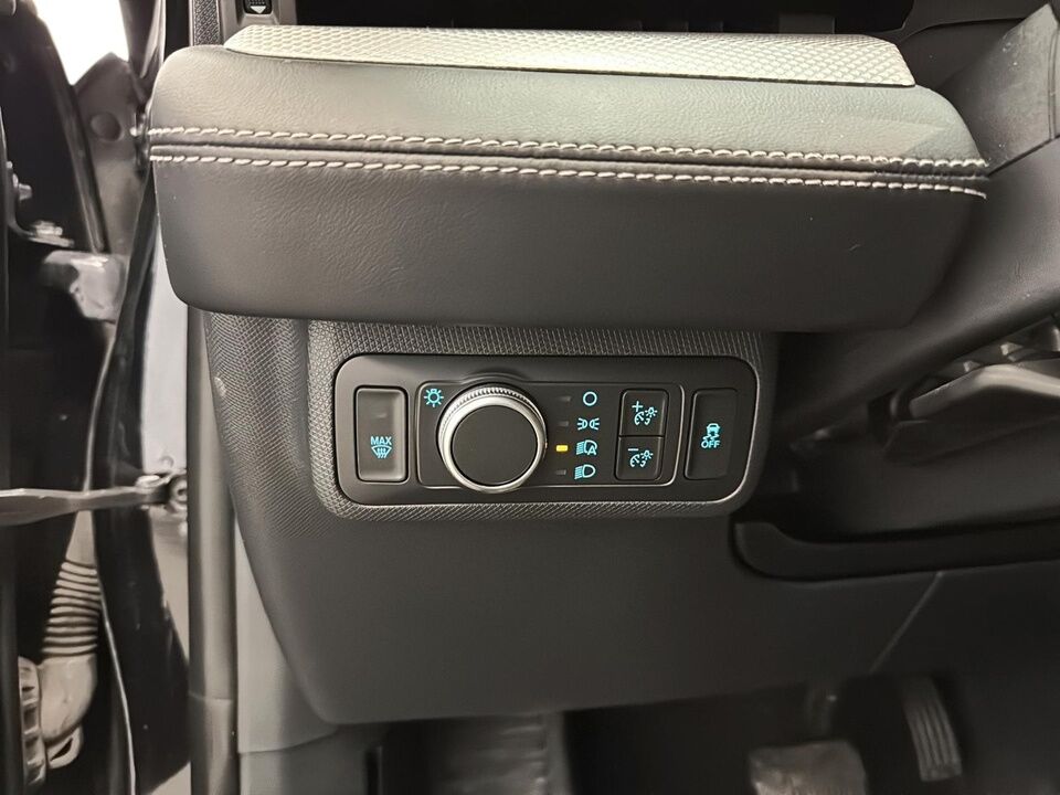 2022 Ford Mustang Mach-E  - Desmeules Chrysler