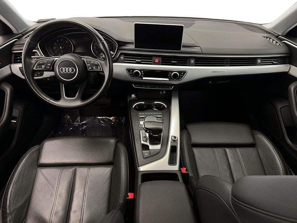 2017 Audi A4  - Desmeules Chrysler