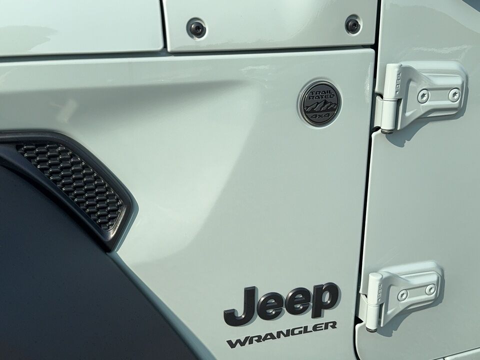 2024 Jeep Wrangler  - Desmeules Chrysler