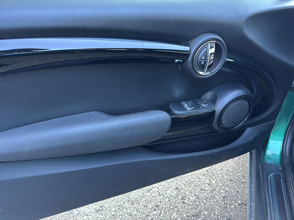2019 Mini Hardtop 2 Door  - Desmeules Chrysler