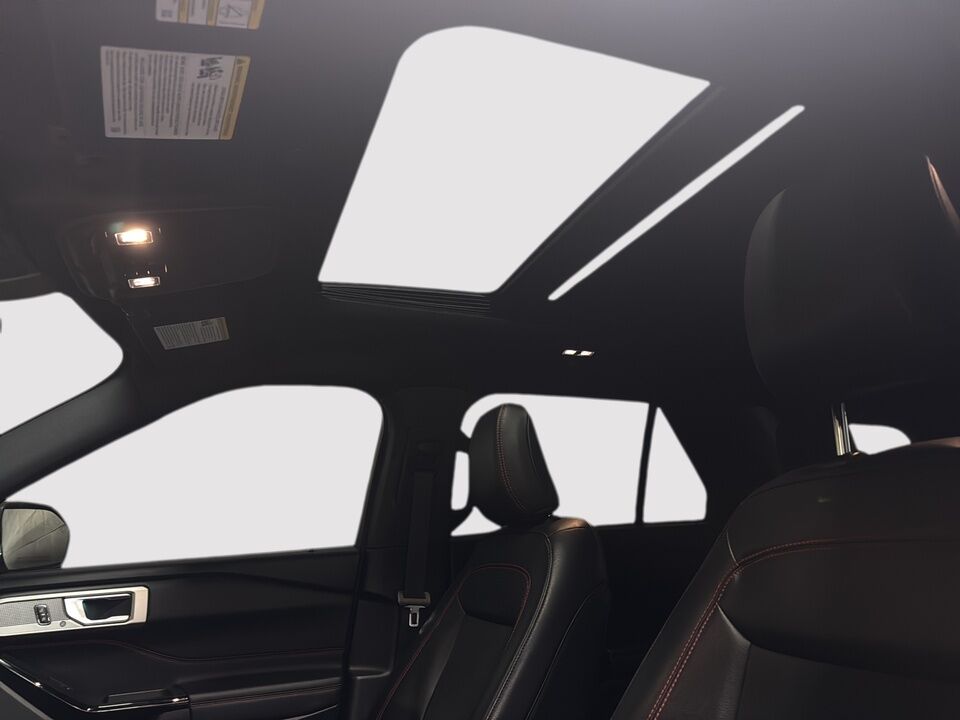 2023 Ford Explorer  - Desmeules Chrysler