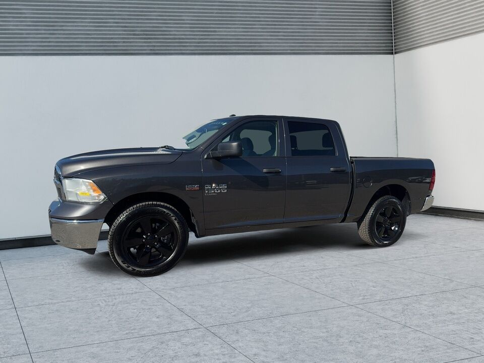 2023 Ram 1500 Classic  - Blainville Chrysler