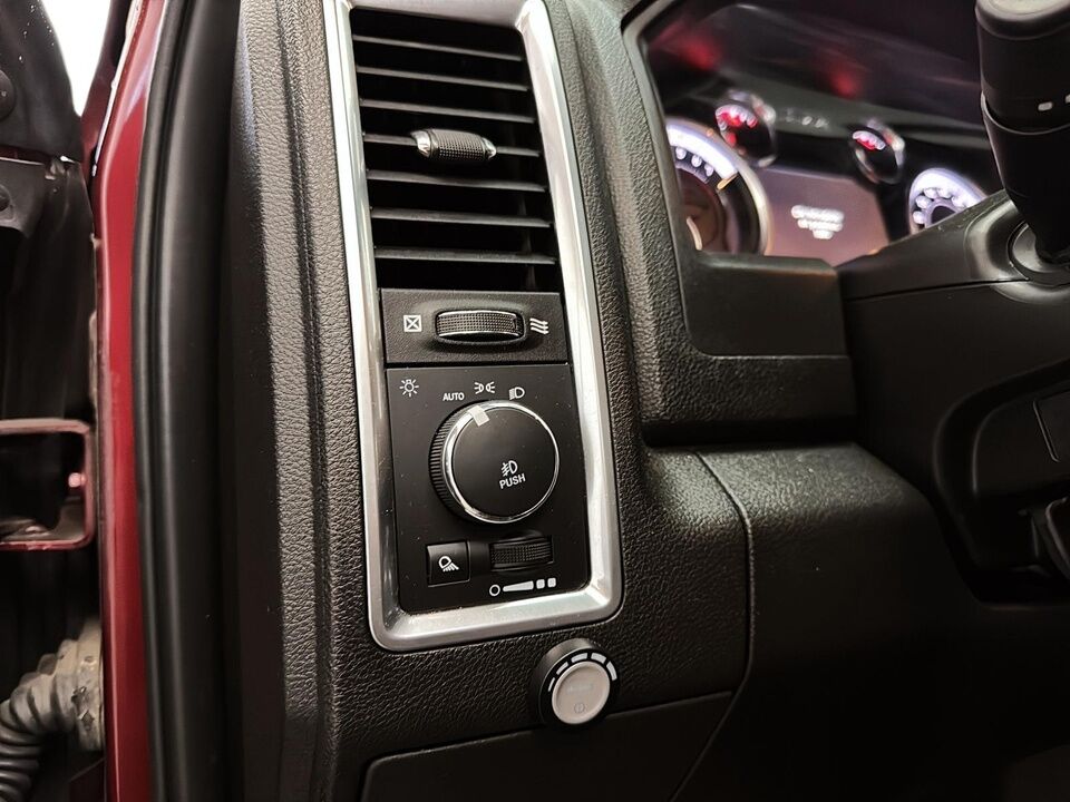 2021 Ram 1500 Classic  - Desmeules Chrysler
