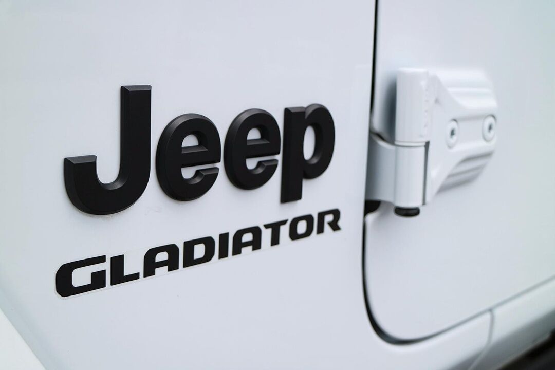 2023 Jeep Gladiator  - Blainville Chrysler