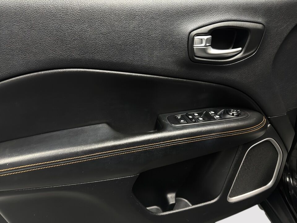 2018 Jeep Compass  - Desmeules Chrysler