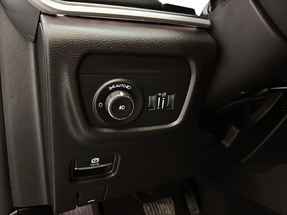 2023 Jeep Grand Cherokee  - Desmeules Chrysler