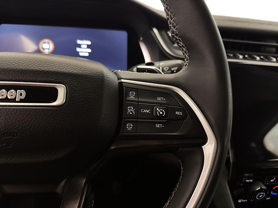 2023 Jeep Grand Cherokee  - Desmeules Chrysler