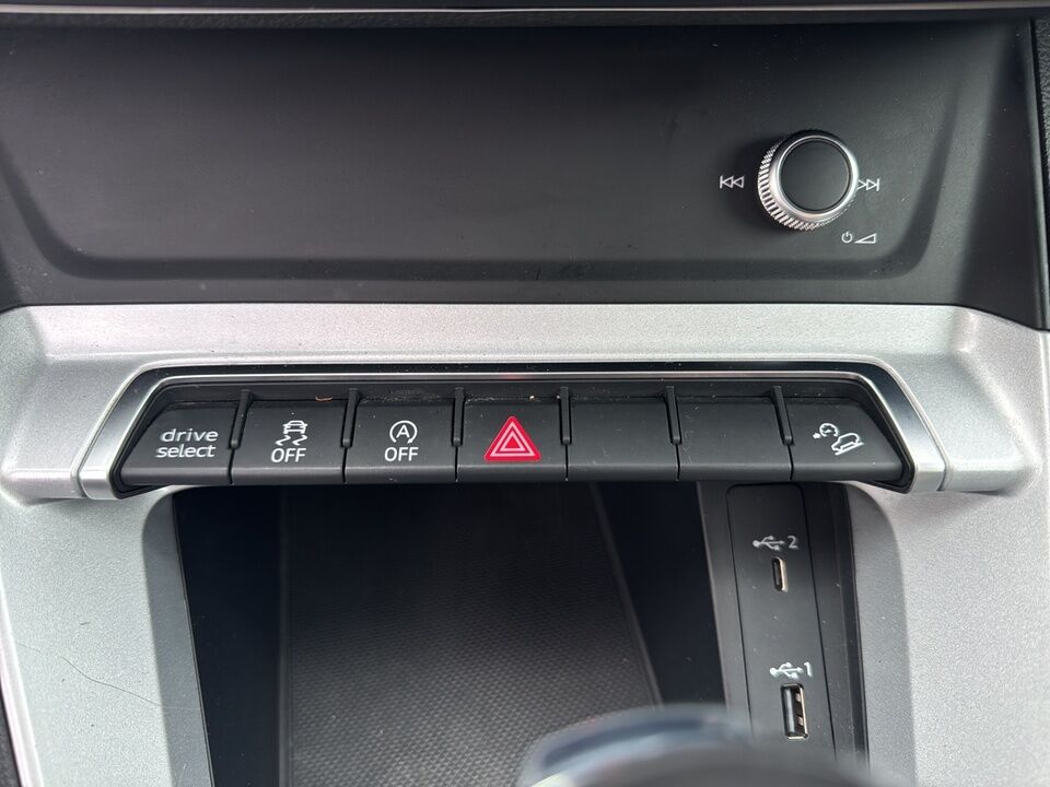 2021 Audi Q3  - Desmeules Chrysler