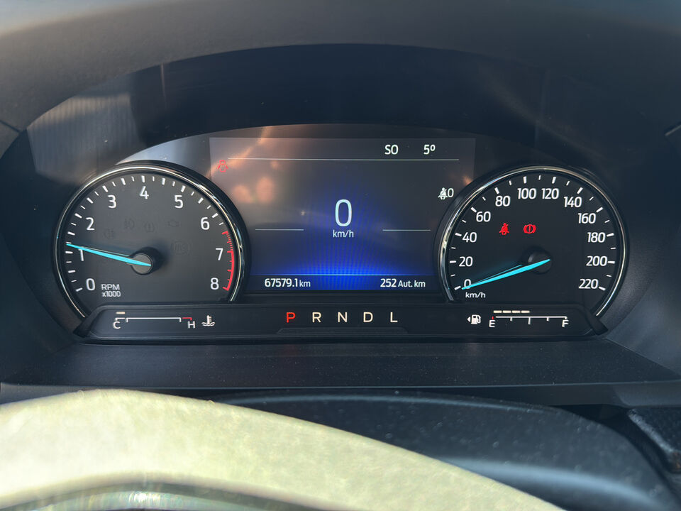 2023 Ford Explorer  - Desmeules Chrysler