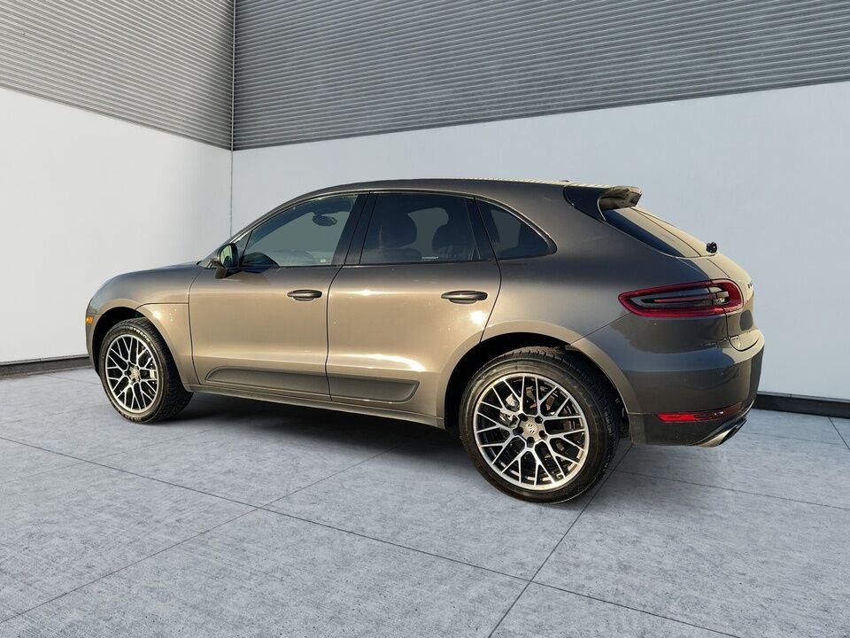 2015 Porsche Macan  - Desmeules Chrysler