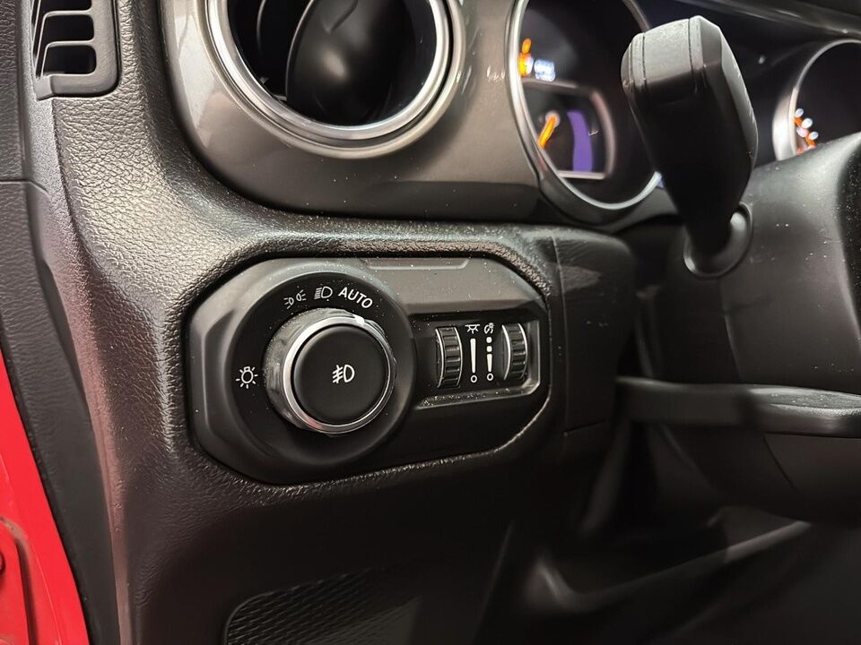 2021 Jeep Wrangler  - Desmeules Chrysler