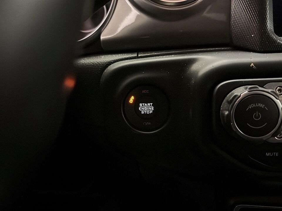 2021 Jeep Wrangler  - Desmeules Chrysler