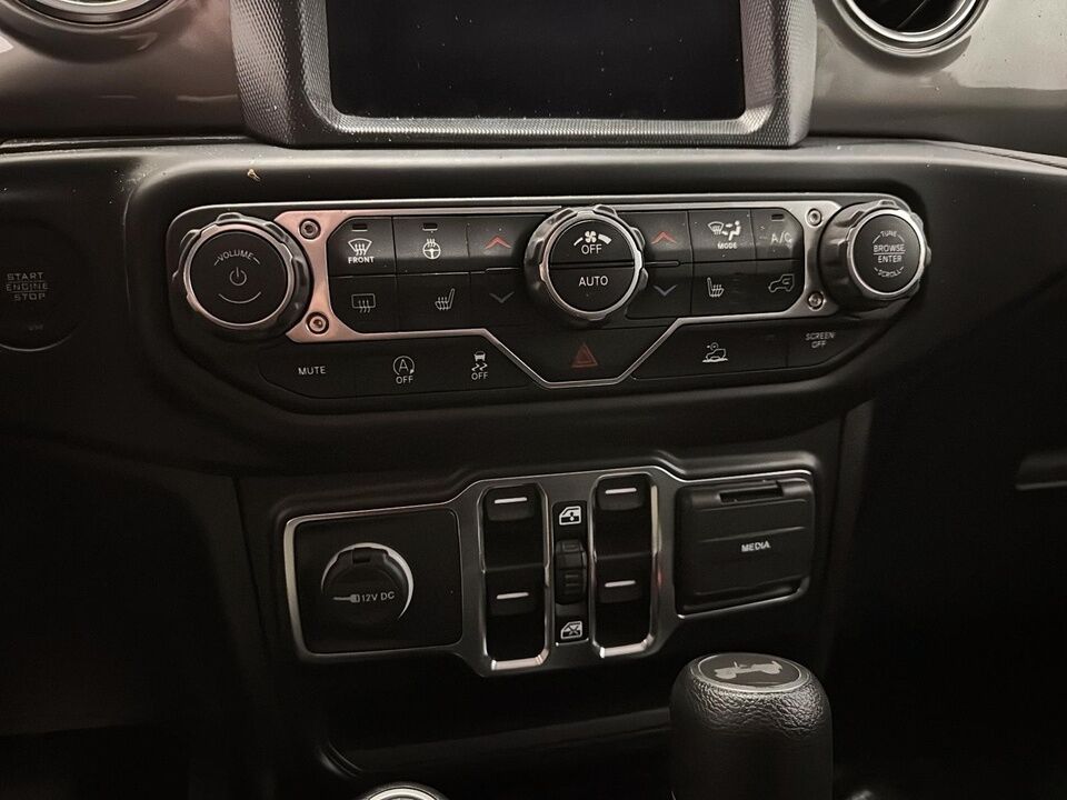 2021 Jeep Wrangler  - Desmeules Chrysler