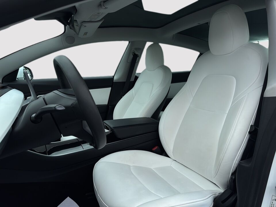 2020 Tesla Model 3  - Desmeules Chrysler