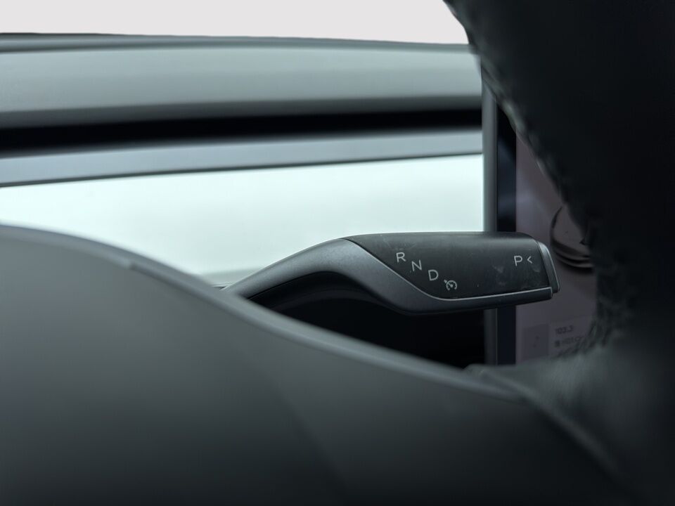 2020 Tesla Model 3  - Desmeules Chrysler