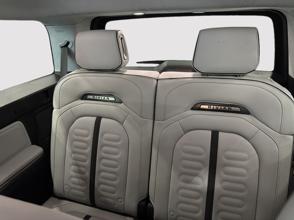 2024 Rivian R1S  - Desmeules Chrysler