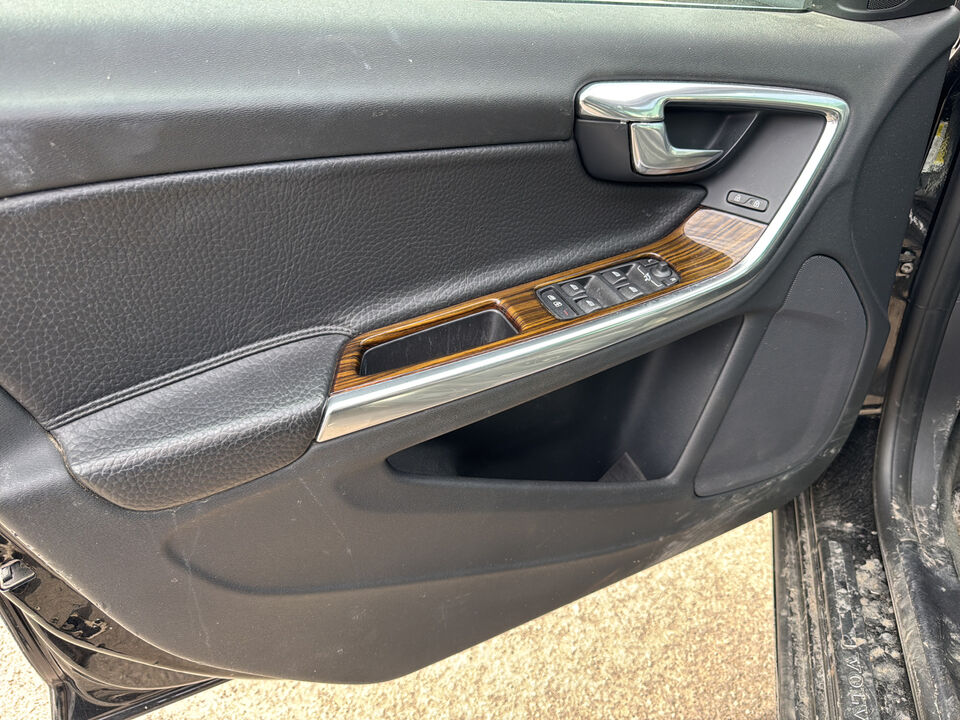 2011 Volvo S60  - Desmeules Chrysler