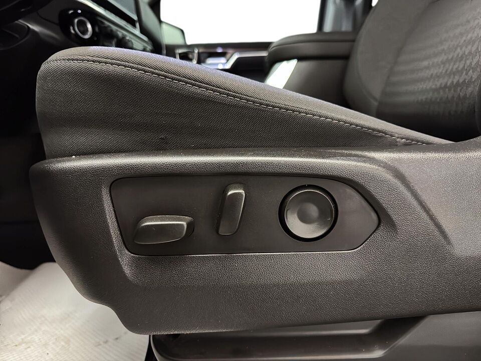 2023 Chevrolet Silverado 1500  - Desmeules Chrysler