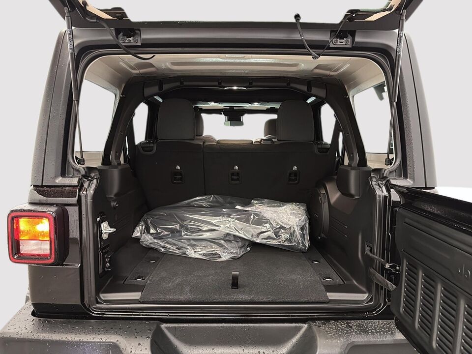 2025 Jeep Wrangler  - Desmeules Chrysler