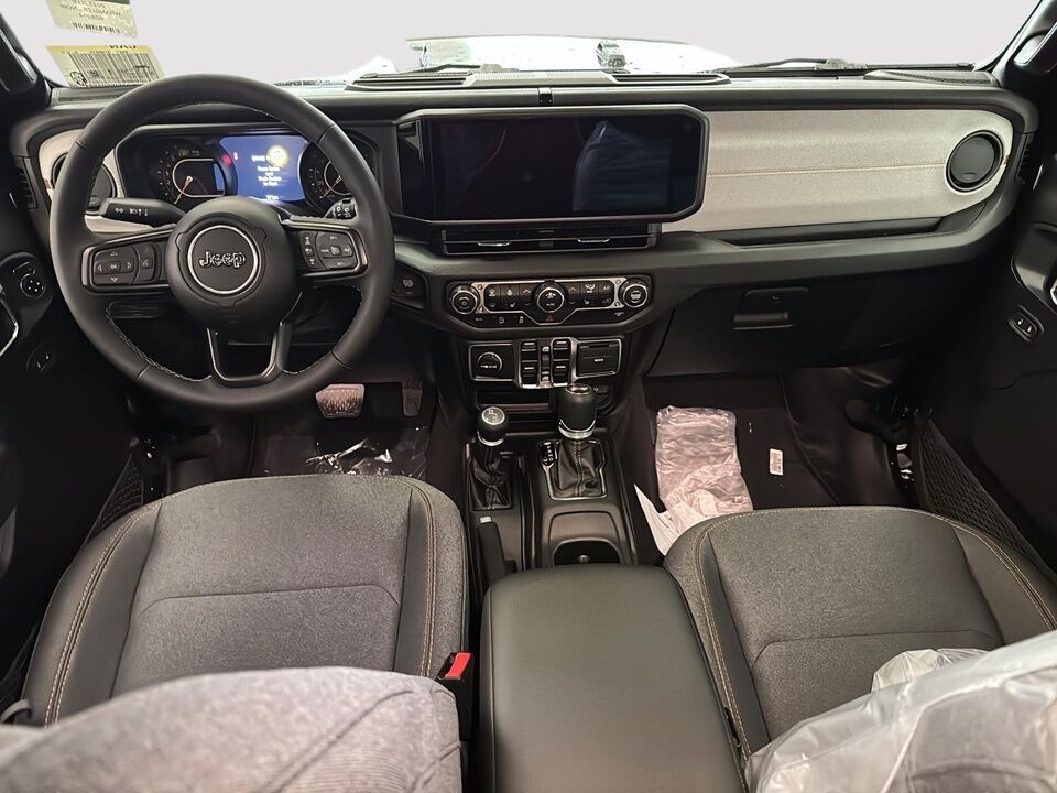 2025 Jeep Wrangler  - Desmeules Chrysler