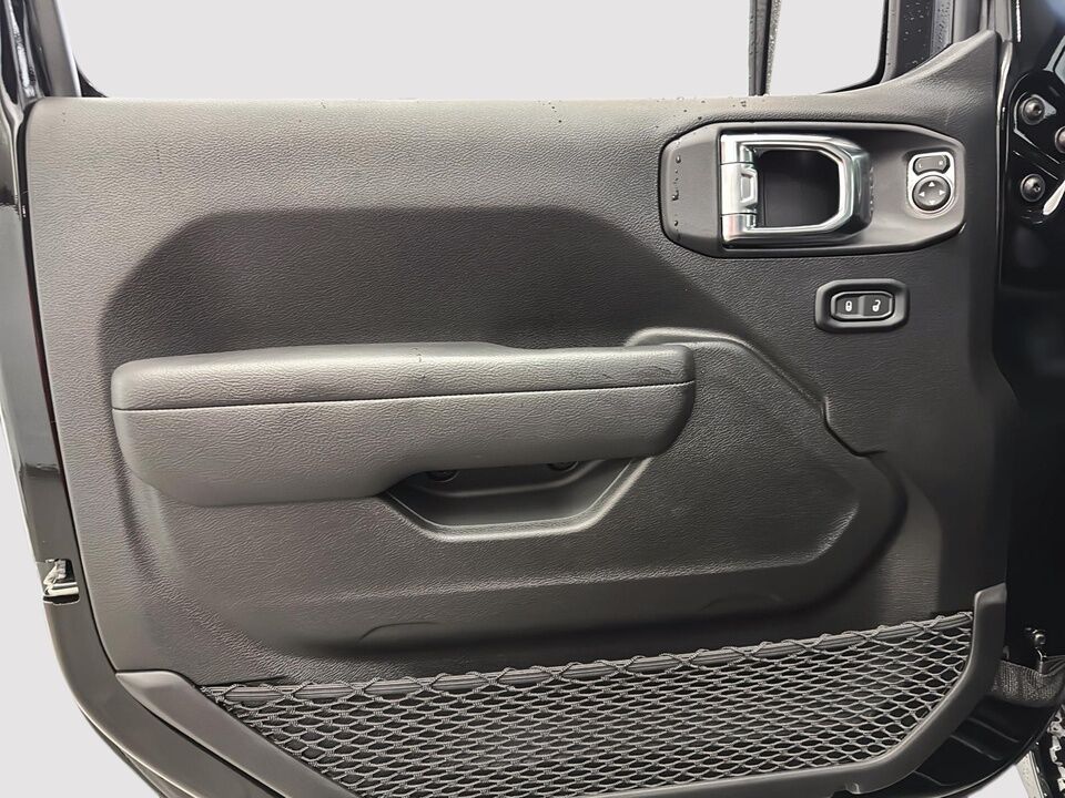 2025 Jeep Wrangler  - Desmeules Chrysler
