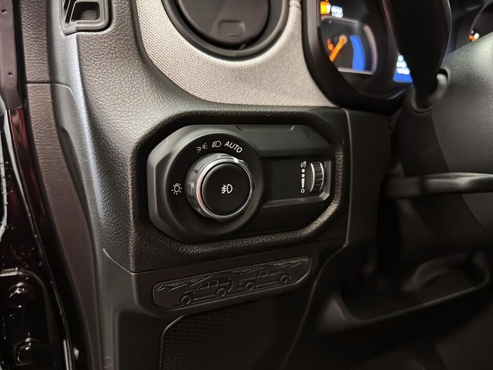 2025 Jeep Wrangler  - Desmeules Chrysler