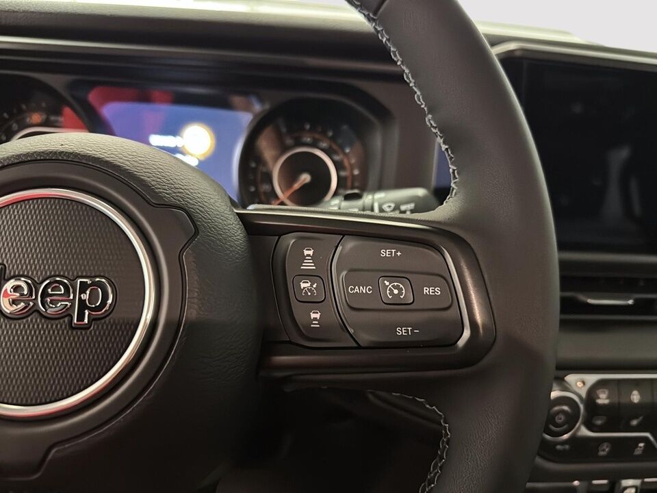 2025 Jeep Wrangler  - Desmeules Chrysler