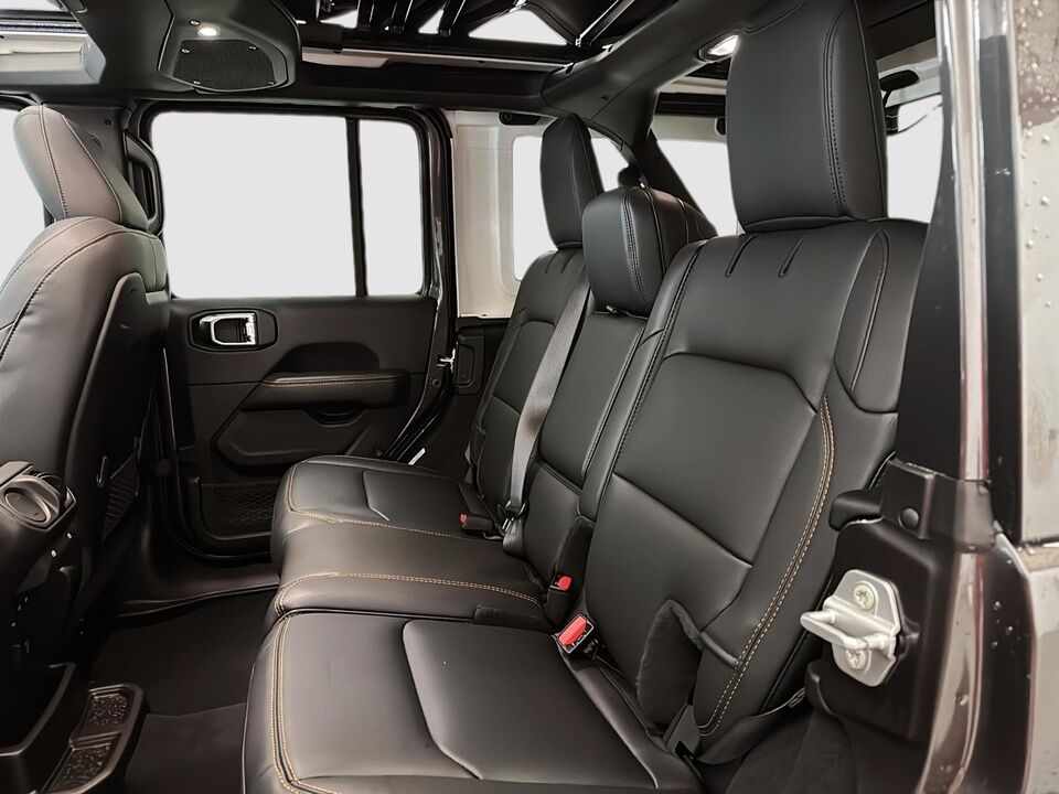 2025 Jeep Wrangler  - Desmeules Chrysler