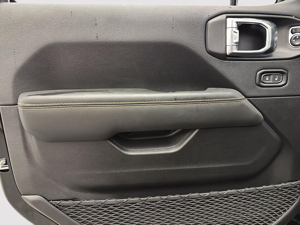 2025 Jeep Wrangler  - Desmeules Chrysler