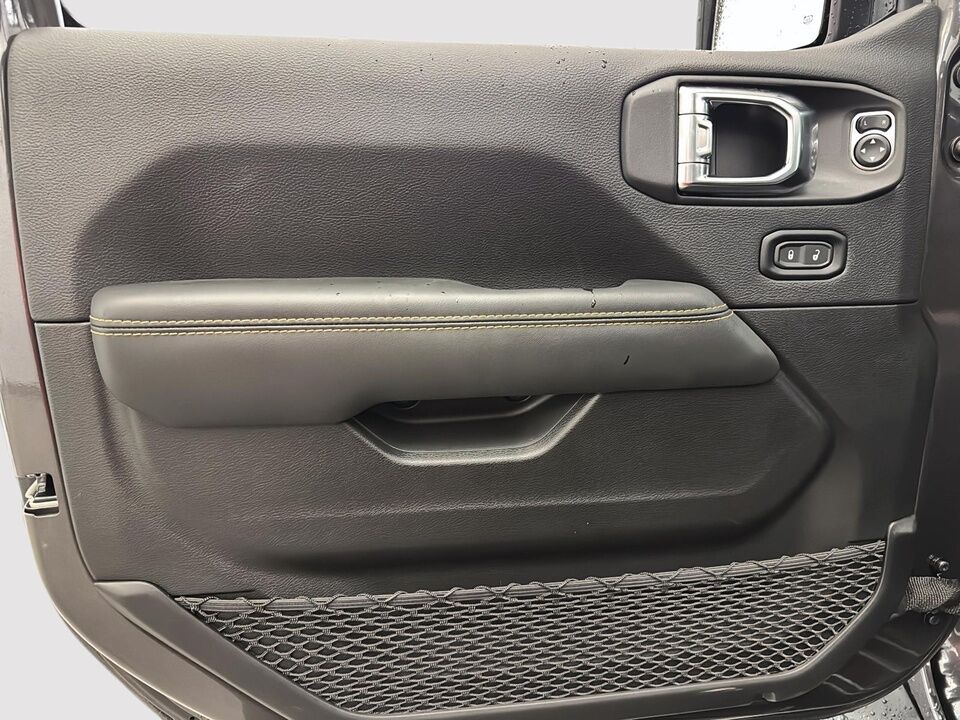 2025 Jeep Wrangler  - Desmeules Chrysler