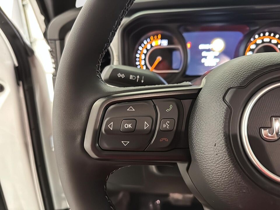2025 Jeep Wrangler  - Desmeules Chrysler