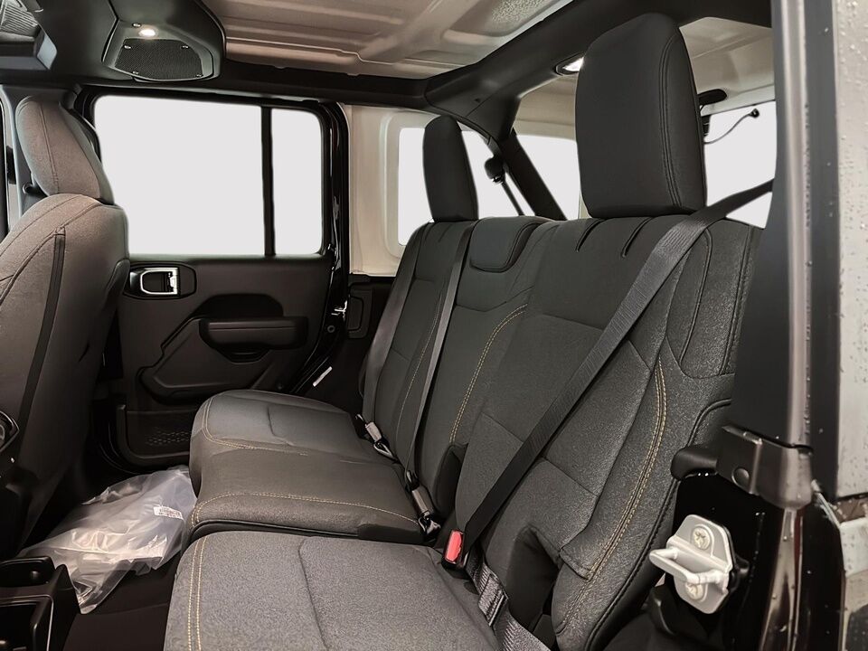 2025 Jeep Wrangler  - Desmeules Chrysler