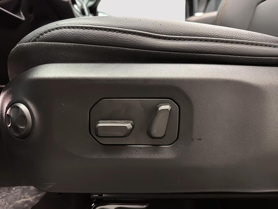 2025 Jeep Wrangler  - Desmeules Chrysler