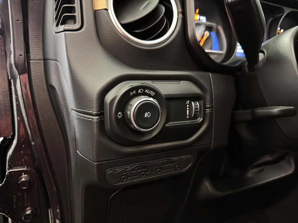 2025 Jeep Wrangler  - Desmeules Chrysler