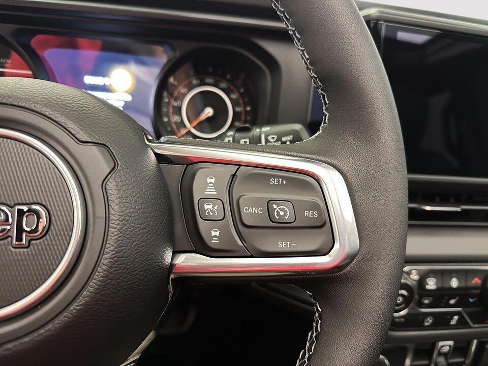 2025 Jeep Wrangler  - Desmeules Chrysler
