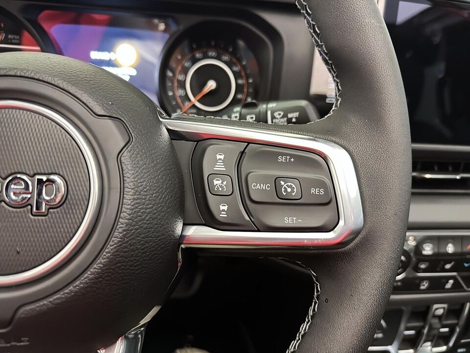 2025 Jeep Wrangler  - Desmeules Chrysler