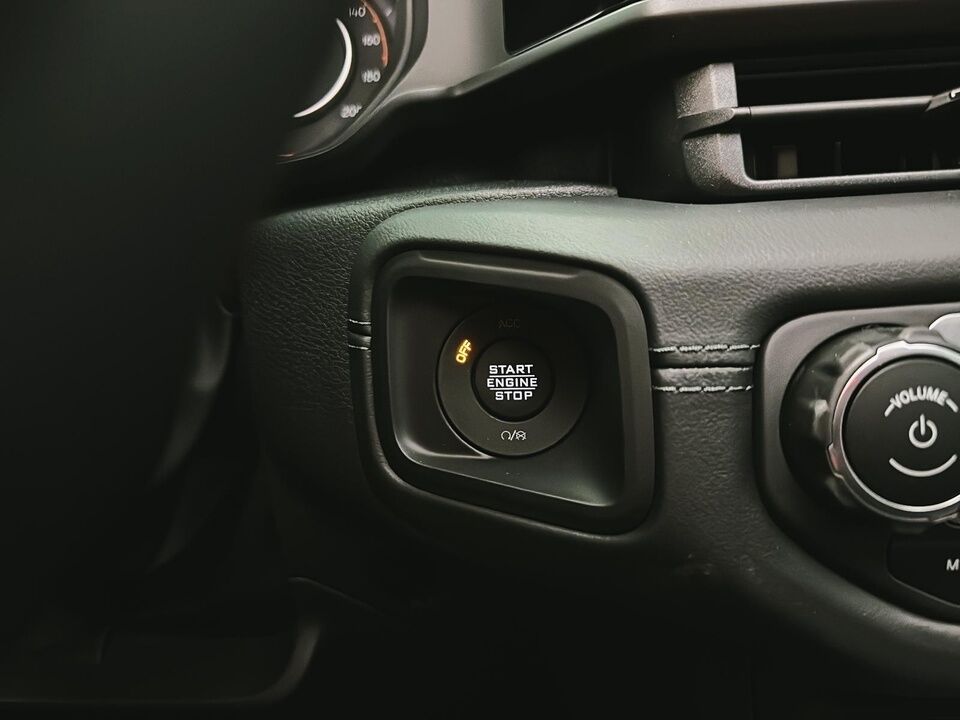 2025 Jeep Wrangler  - Desmeules Chrysler