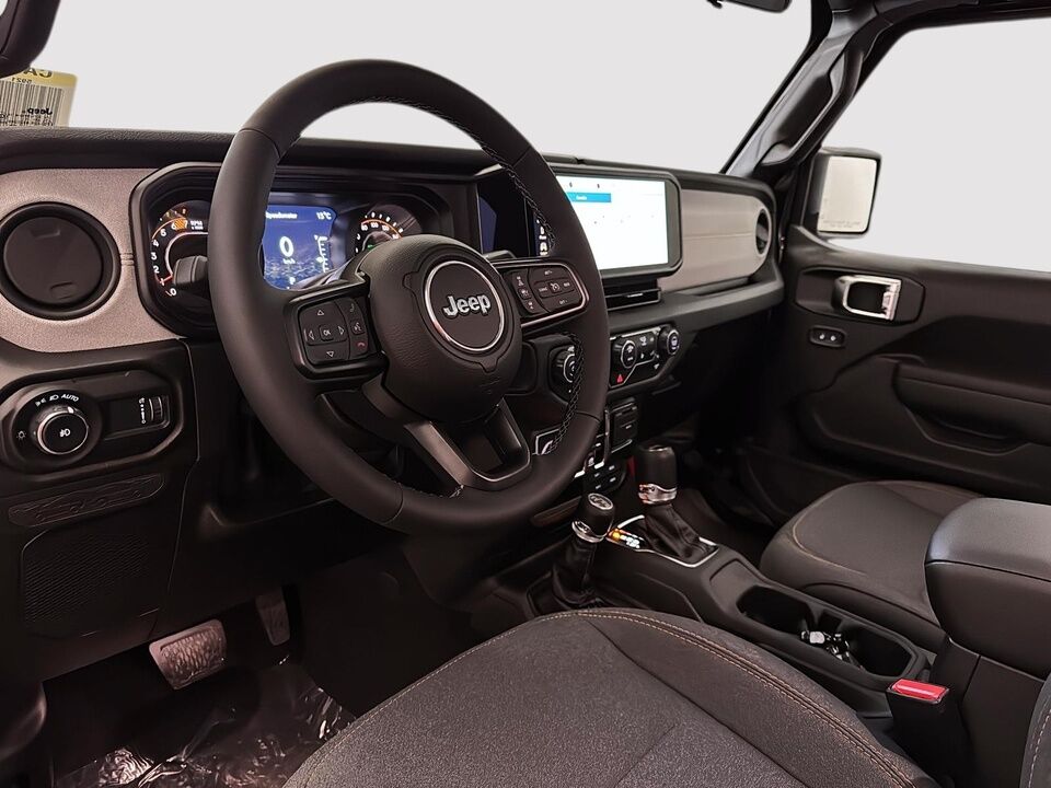 2025 Jeep Wrangler  - Desmeules Chrysler